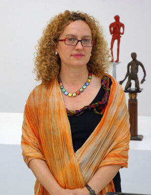 A list of the top 100 people in art.